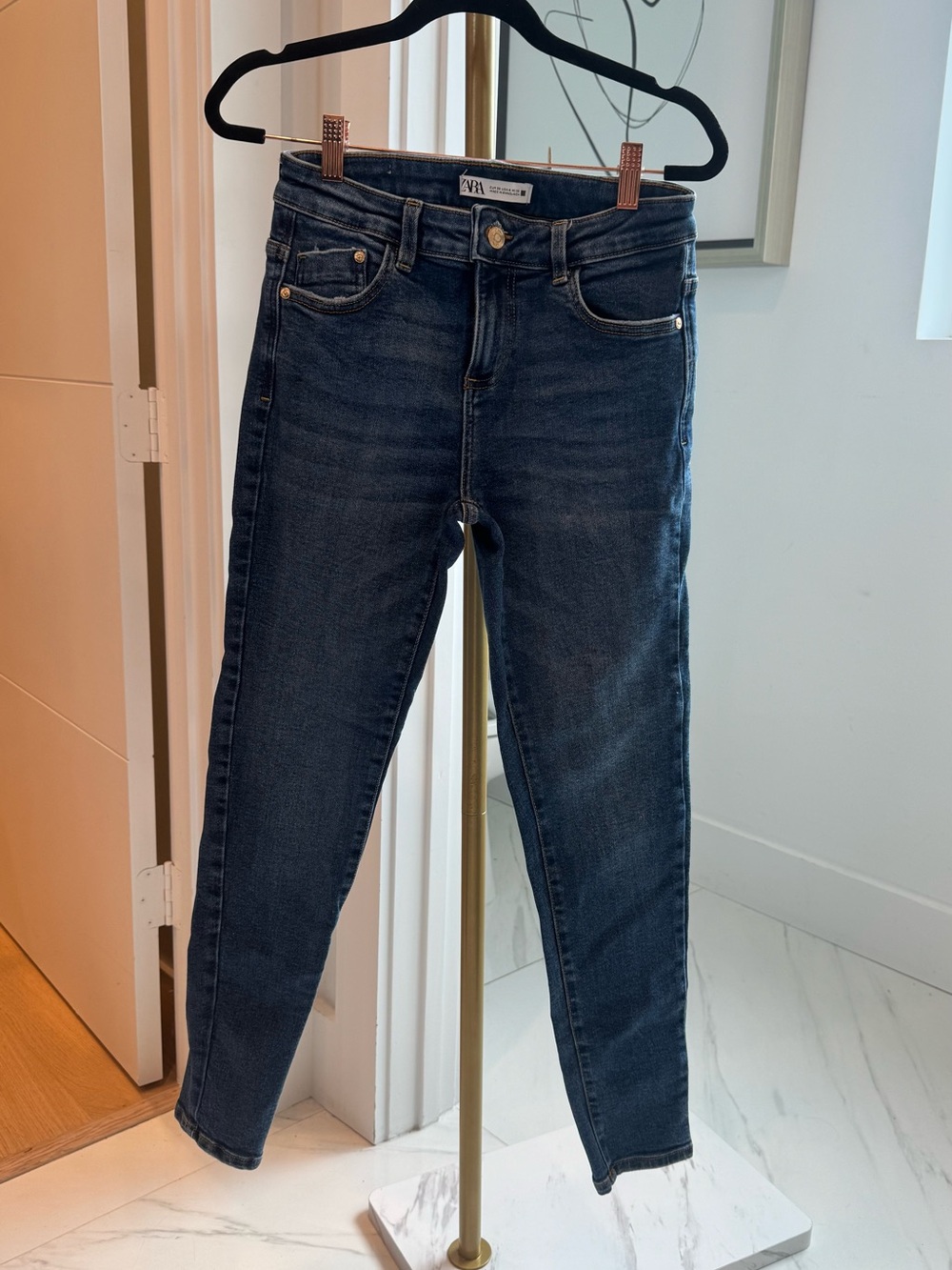Zara Dark Blue Skinny Jeans for Women, Size 4